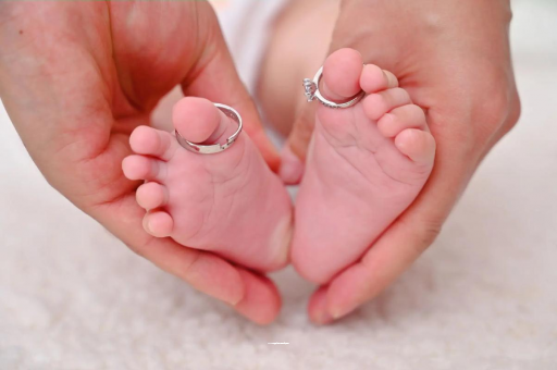 广州代怀试管生子宝宝流鼻血是什么原因